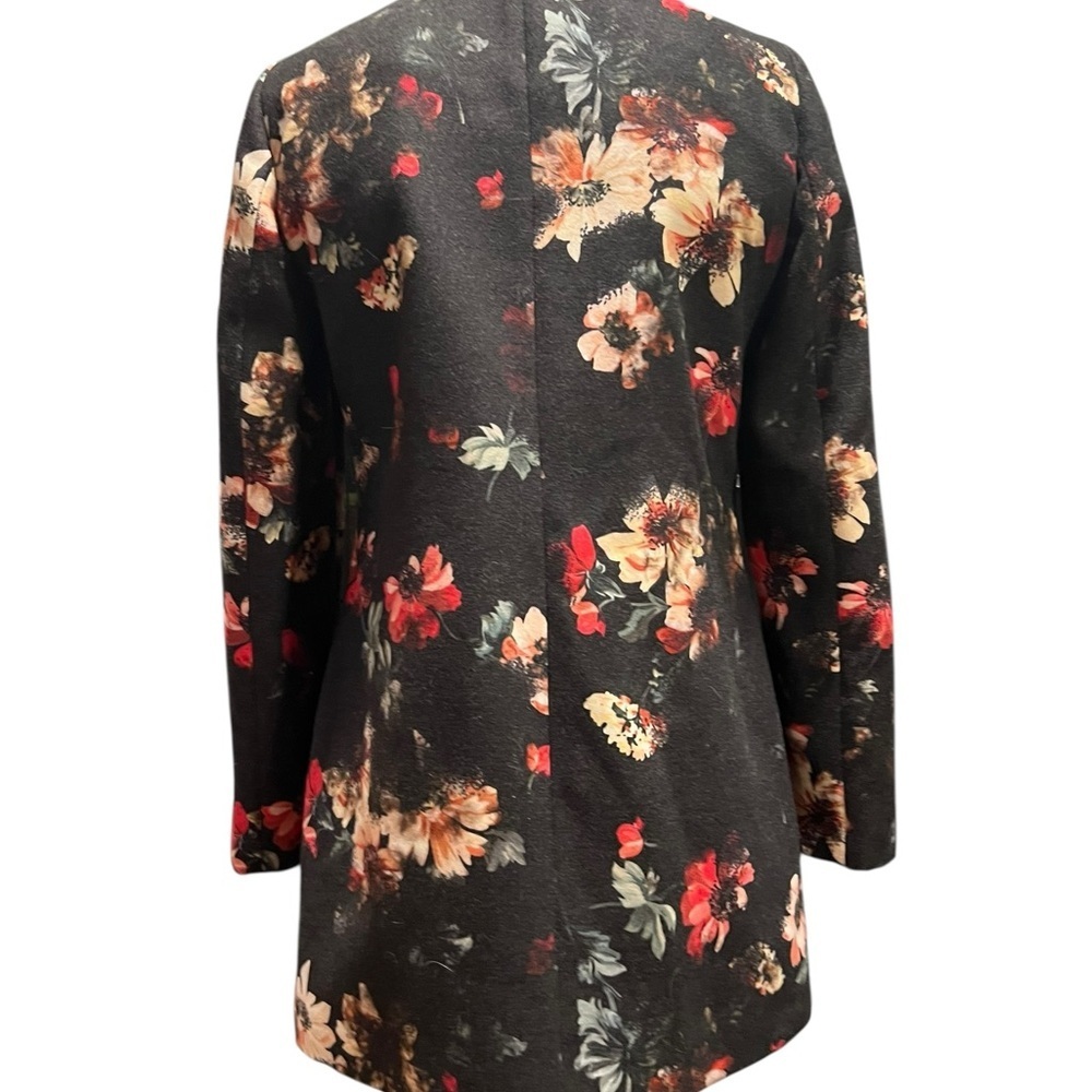 Liu Jo Black Floral Women's Blazer size Eu 40 US Size 8 see measurements. - Picture 5 of 8